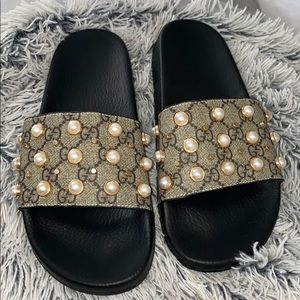 GG Supreme slides with pearls